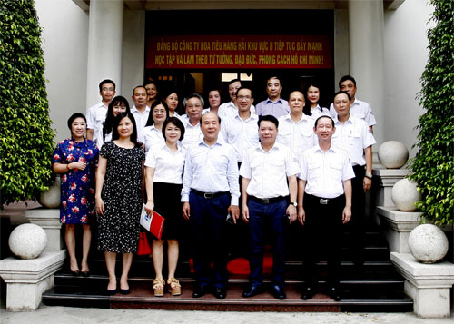 Thứ trưởng Bộ giao thông vận tải đến thăm và kiểm tra tại Công ty TNHH MTV Hoa tiêu hàng hải khu vực II