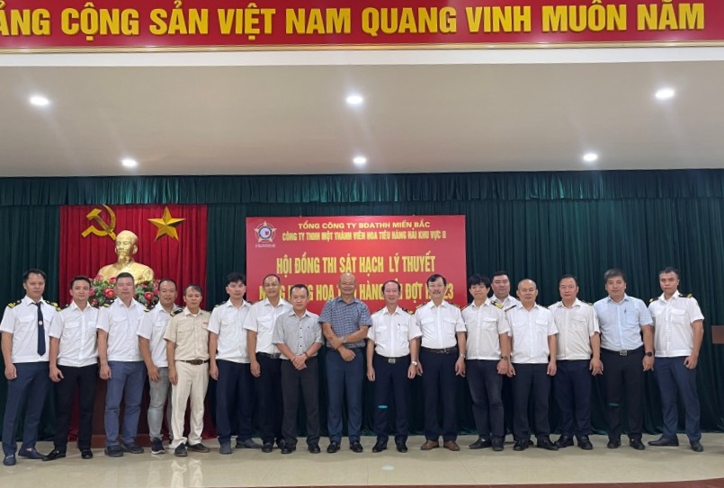 Công ty TNHH MTV Hoa tiêu hàng hải khu vực II tổ chức thi sát hạch lý thuyết nâng hạng hoa tiêu hàng hải đợt I năm 2023