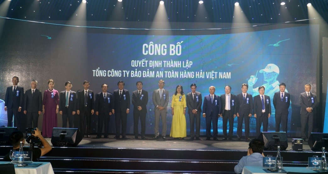Bảo đảm an toàn hàng hải Việt Nam: “VIẾT TIẾP BẢN HÙNG CA TRÊN BIỂN …”